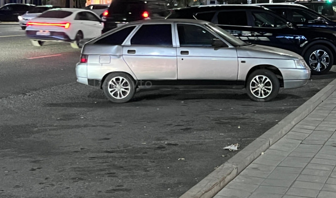 ВАЗ (Lada) 2112 2002 года