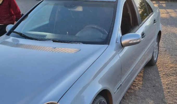 Mercedes-Benz C-Класс 2002 года