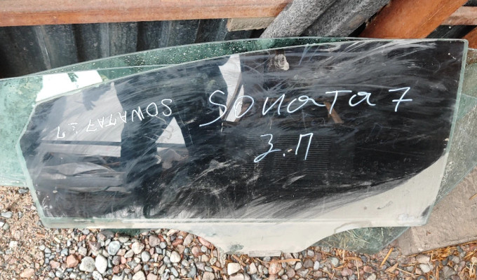 Стекло древней Sonata 7
