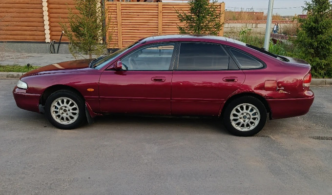 Mazda 626 1993 года