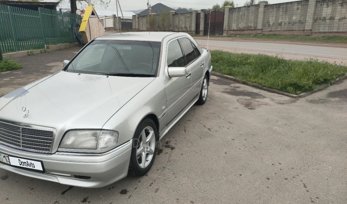 Mercedes-Benz C-Класс 1993 года