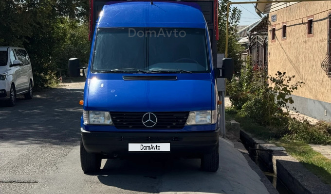 Mercedes-Benz Sprinter 1999 года