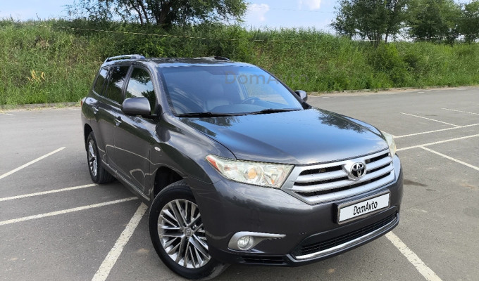 Toyota Highlander 2013 года