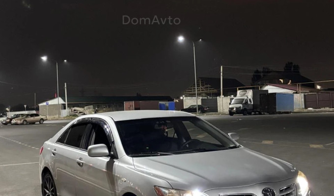 Toyota Camry 2008 года