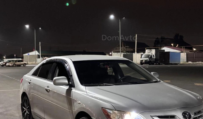 Toyota Camry 2008 года