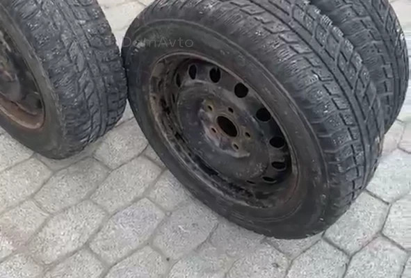 Три колеса