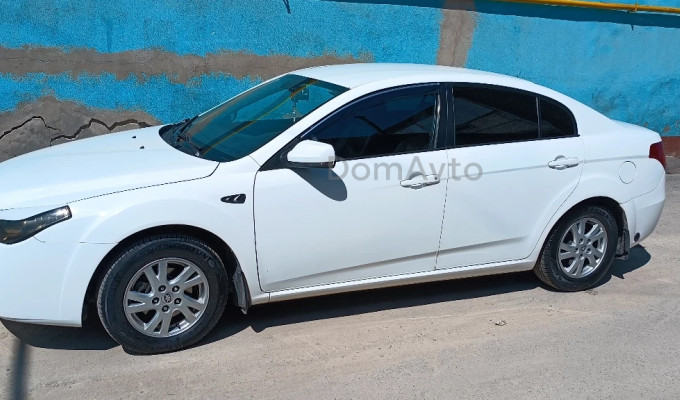 FAW Besturn B50 2013 года