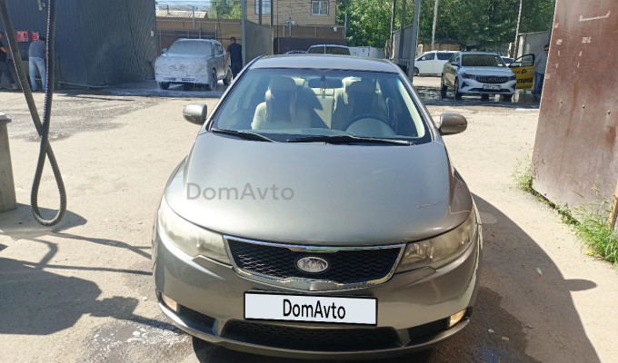 Kia Cerato 2013 года