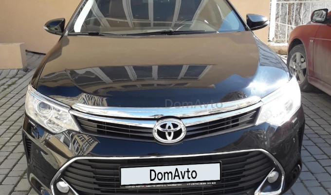Toyota Camry 2017 года