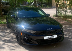 Kia K5 2021 года