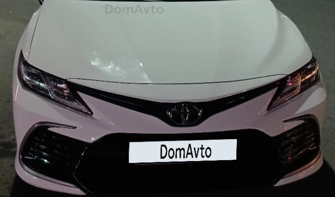 Toyota Camry 2022 года