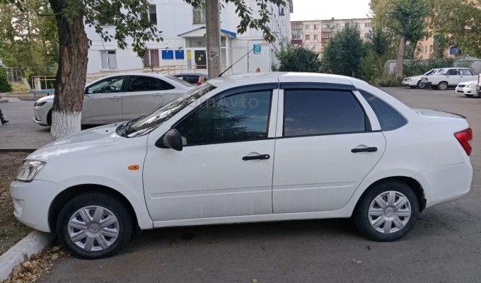 ВАЗ (Lada) Granta 2015 года