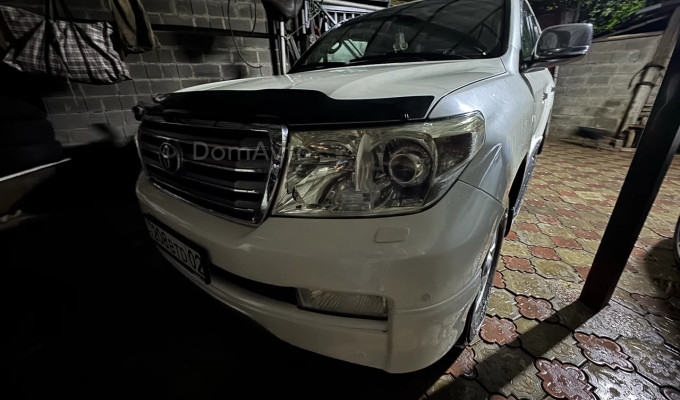 Toyota Land Cruiser 2011 года