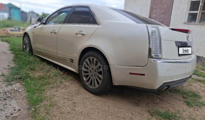 Cadillac CTS 2011 года