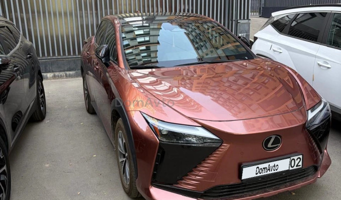 Lexus RZ 2023 года