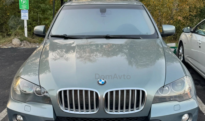 BMW X5 2008 года