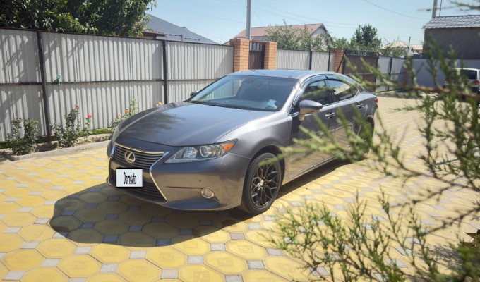 Lexus ES 2013 года