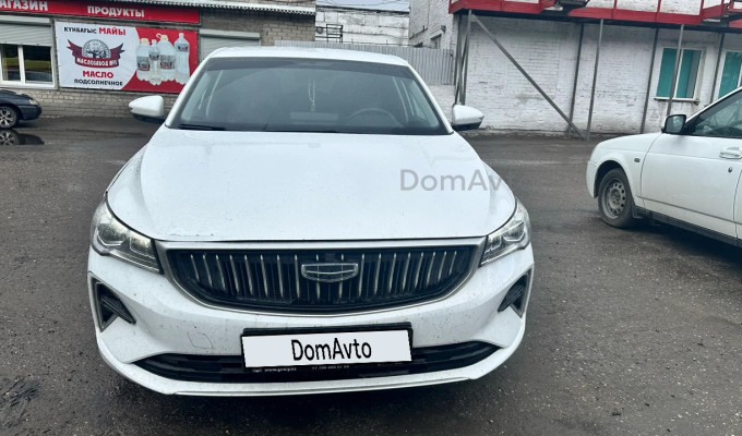 Geely Emgrand 2024 года