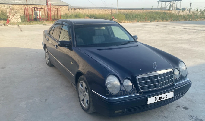 Mercedes-Benz E-Класс 1998 года