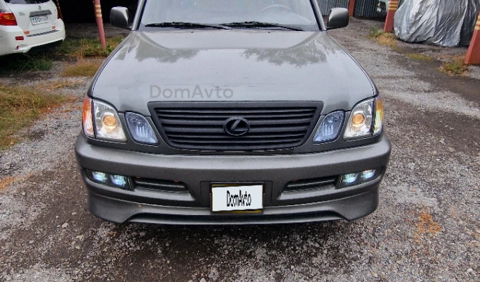 Lexus LX 1999 года