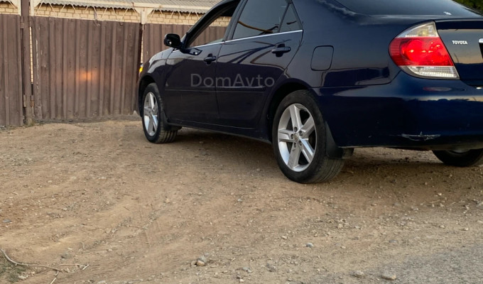 Toyota Camry 2006 года
