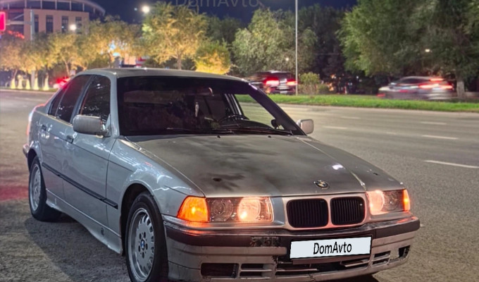BMW 3 серия 1992 года
