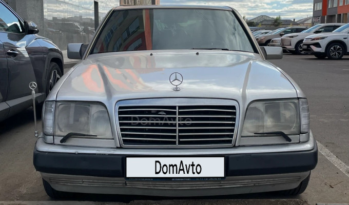Mercedes-Benz E-Класс 1994 года