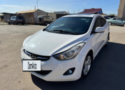Hyundai Elantra 2013 года