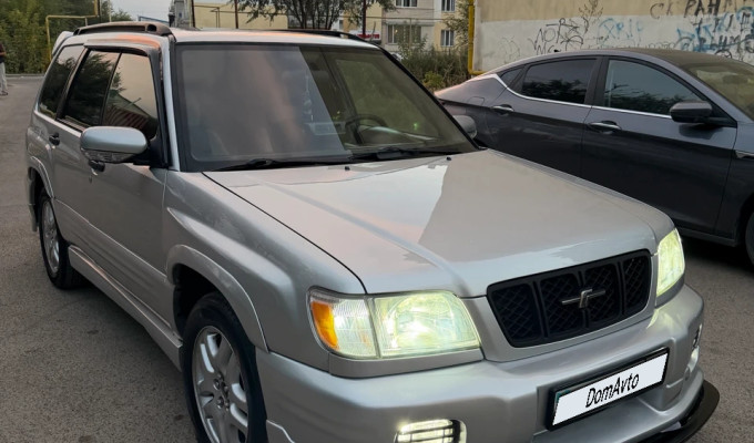 Subaru Forester 2001 года