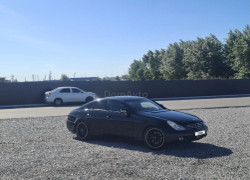 Mercedes-Benz CLS-Класс 2004 года