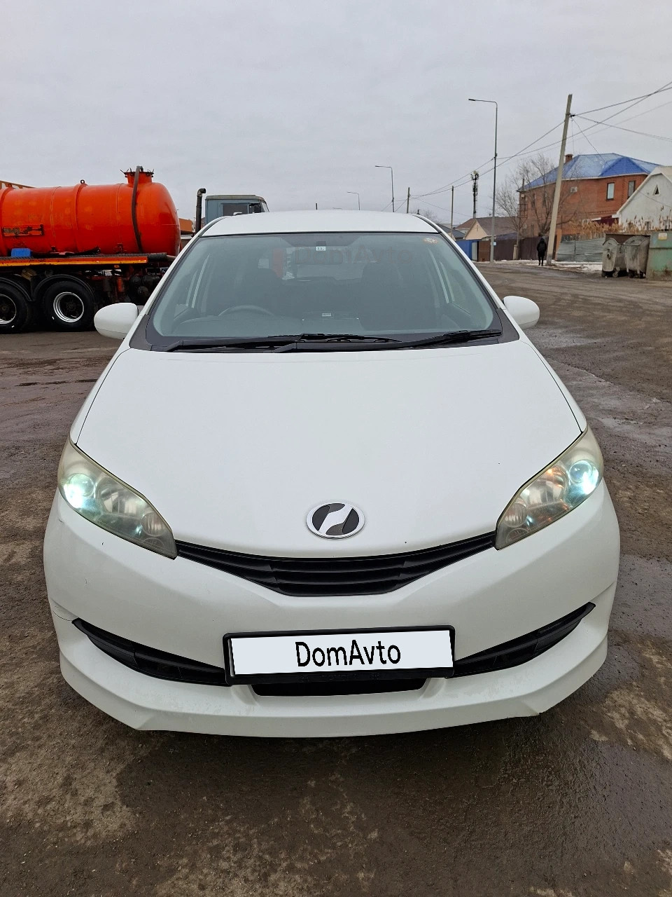 Toyota Wish, 2010