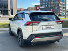 Toyota RAV4 2024 года