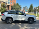 Toyota RAV4 2024 года