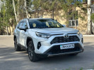 Toyota RAV4 2024 года
