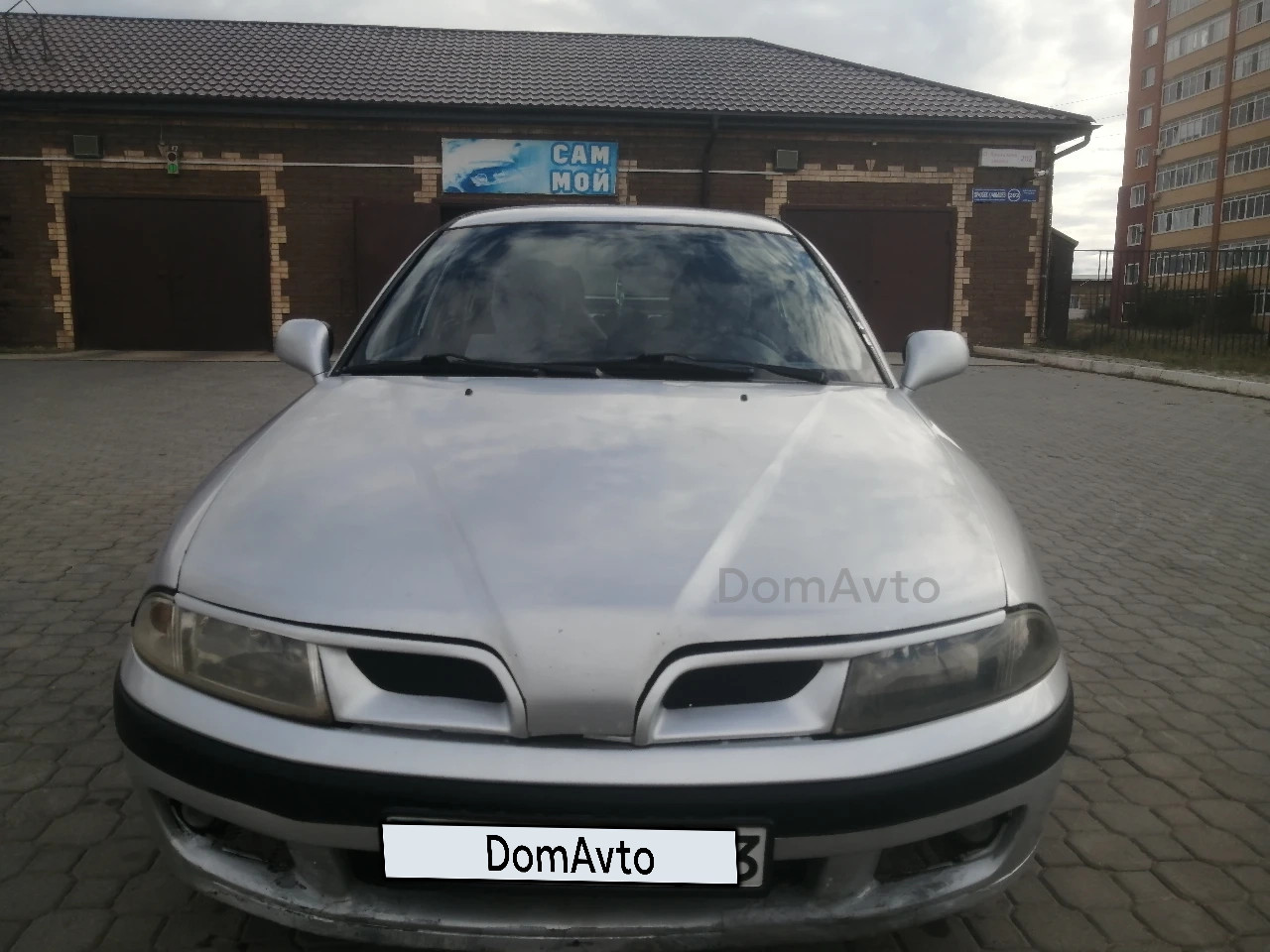 Mitsubishi Carisma, 2002