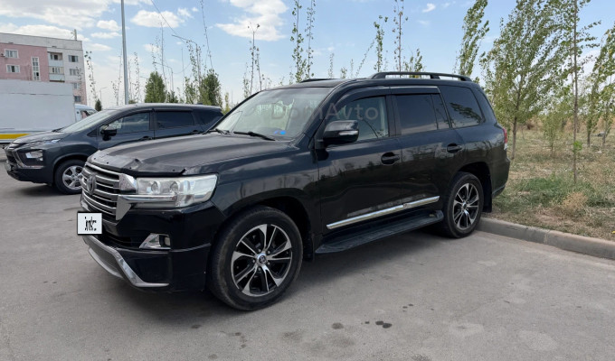 Toyota Land Cruiser 2010 года