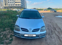 Nissan Almera Tino 2002 года
