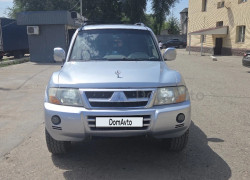 Mitsubishi Pajero 2003 года