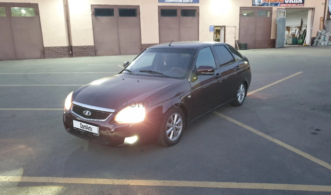 ВАЗ (Lada) Priora 2015 года