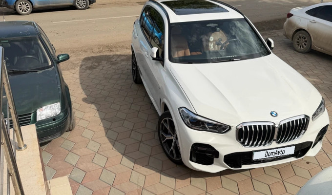 BMW X5 2022 года