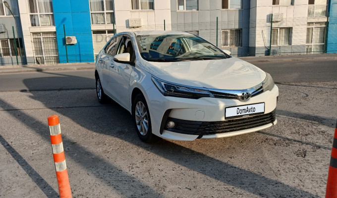 Toyota Corolla 2018 года