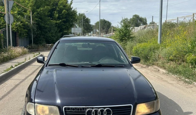 Audi A4 1995 года