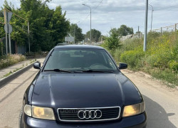 Audi A4 1995 года