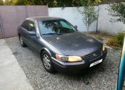 Toyota Camry 1998 года