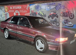 Mitsubishi Galant 1990 года