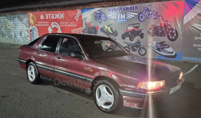 Mitsubishi Galant 1990 года