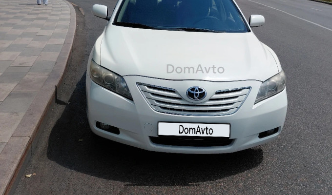 Toyota Camry 2008 года