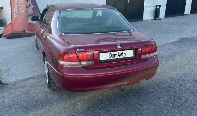 Mazda 626 1993 года