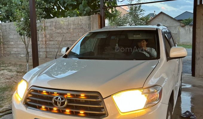 Toyota Highlander 2008 года