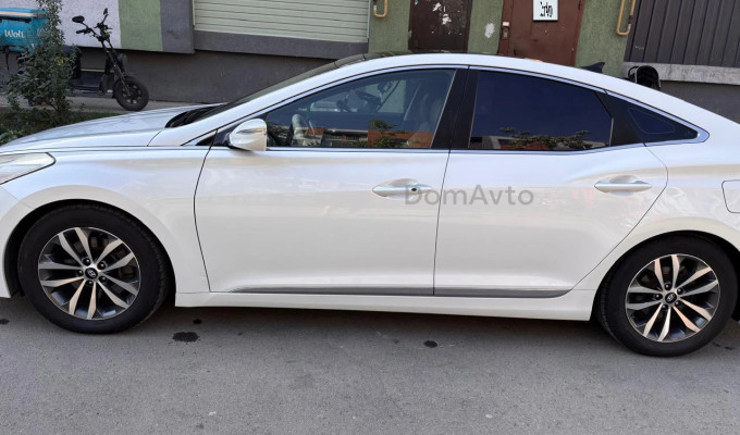 Hyundai Grandeur 2012 года